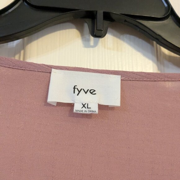 Fyve Rose Pink Blouse | Romantic Lace Detail | Flowy XL Tunic/Top - Picture 2 of 3